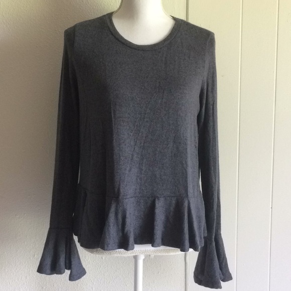 Bell Sleeve Ruffled Blouse - Picture 2 of 5